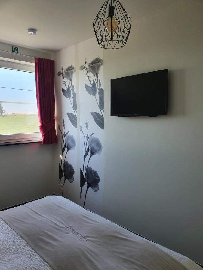 B&B Kanegem Onverbloemd 티엘트 외부 사진